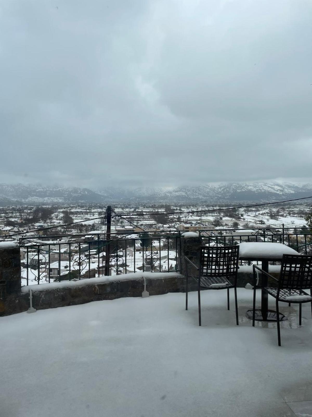 Aparthotel Αργουλιάς Tzermiádon Zimmer foto